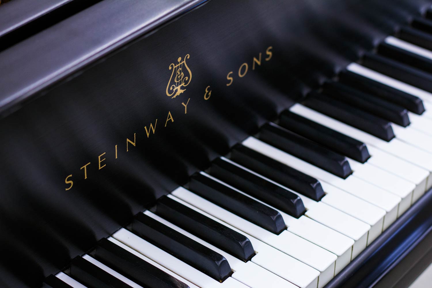 Steinway & Sons Model L Restored Grand Piano - Steinway Logo