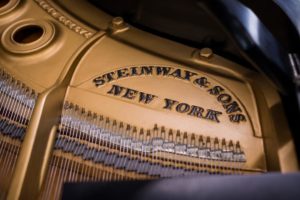Steinway Model L Grand Piano Plate Logo #226709 - 1924 Golden Age Steinway