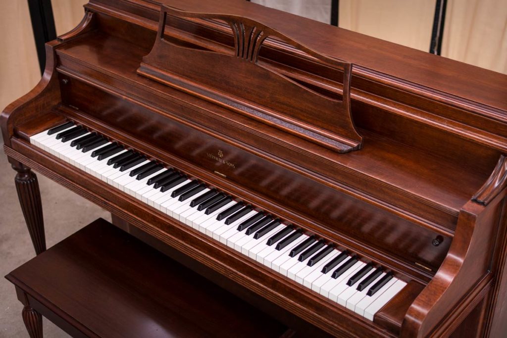 1947 Steinway Model 40 Upright Console Piano Hepplewhite Case