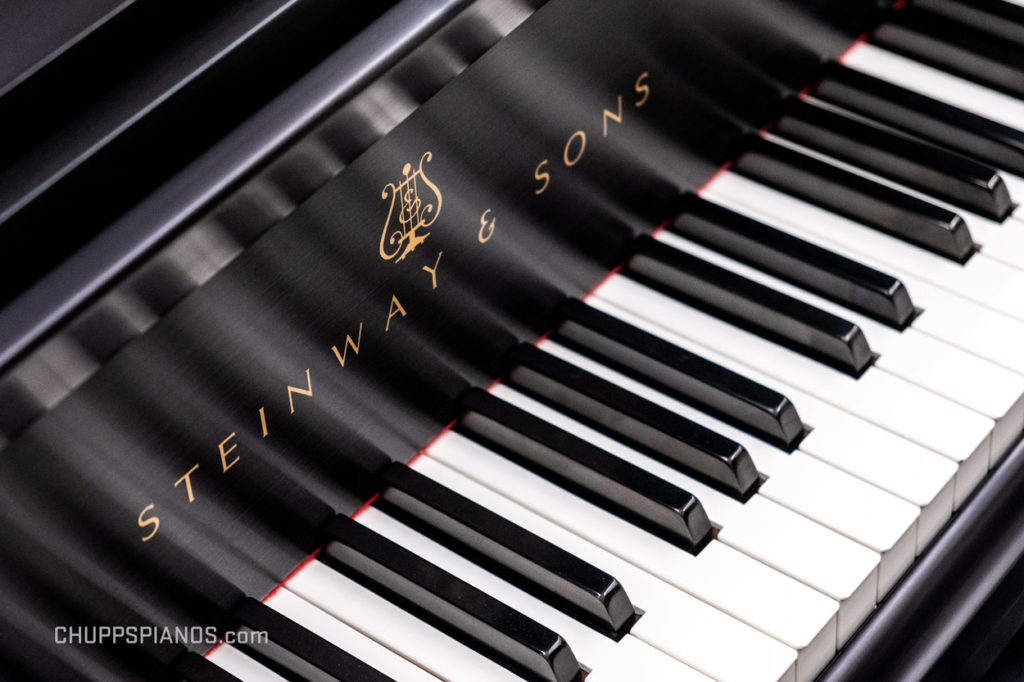 Steinway & Sons Logo, Piano Keys -Steinway Model B #237578