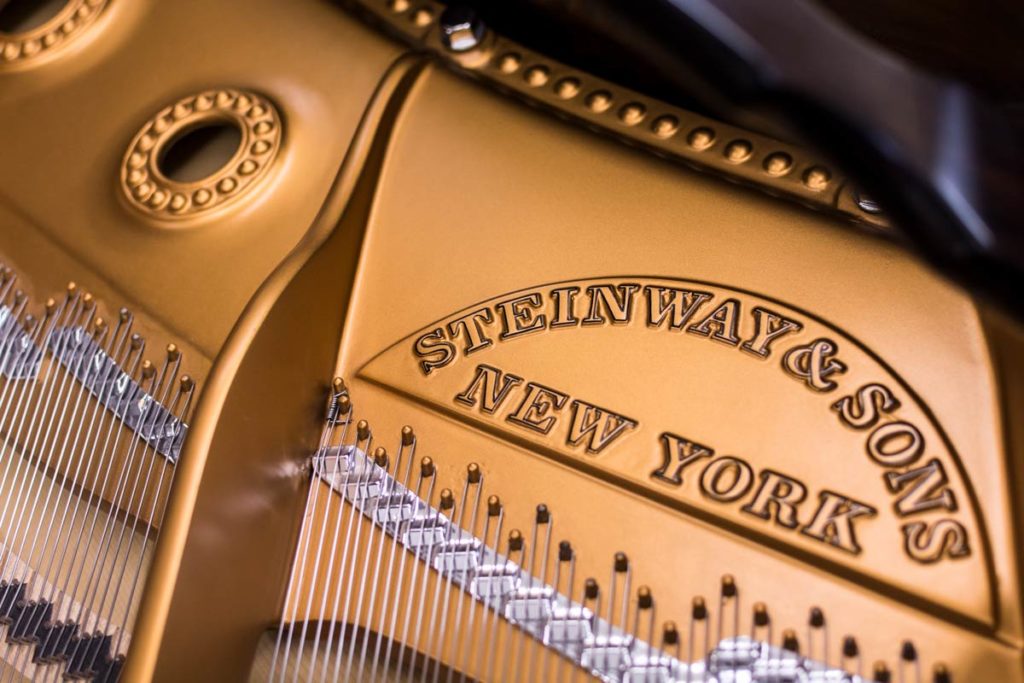 Steinway & Sons, New York - Plate Lettering