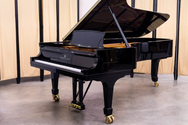 Steinway & Sons Model D Concert Grand Piano #334986 - Juilliard School of Music Piano