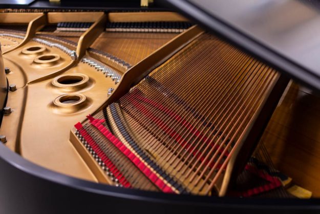 1983 Steinway Model L Grand Piano - Satin Ebony - Chupp's Pianos - Tail Section