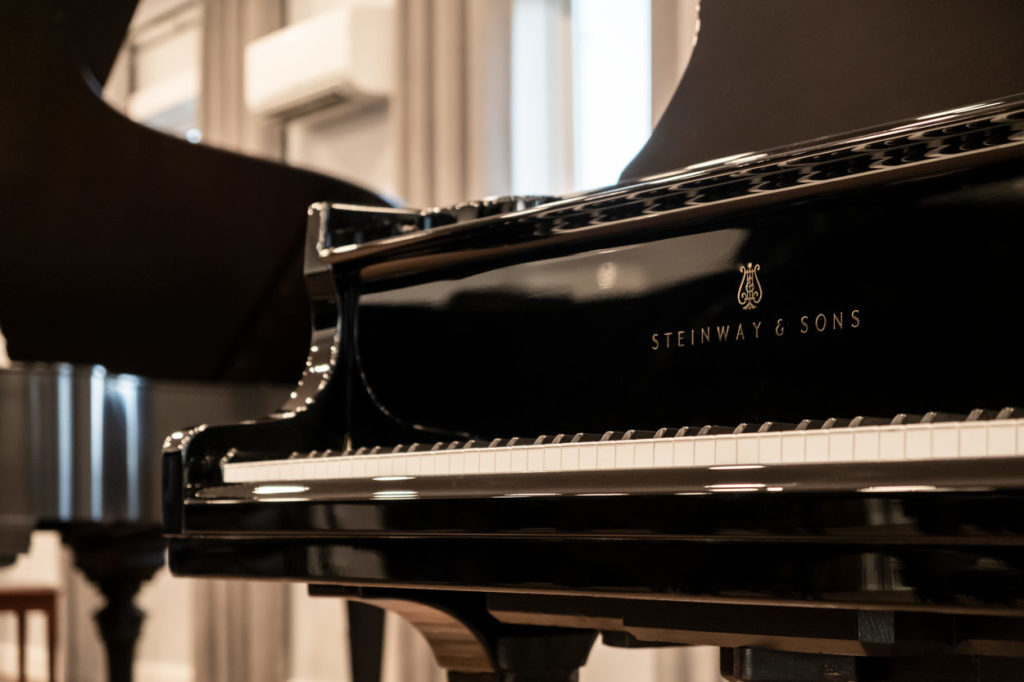 Hamburg Steinway & Sons Model B Grand Piano #512401 - Polished Black Ebony Cabinet - Hamburg Steinway Piano - Hamburg Factory