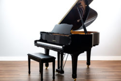 Yamaha C1 Grand Piano in Polished Ebony - #5953613 - Chupp's Piano Service, Inc.